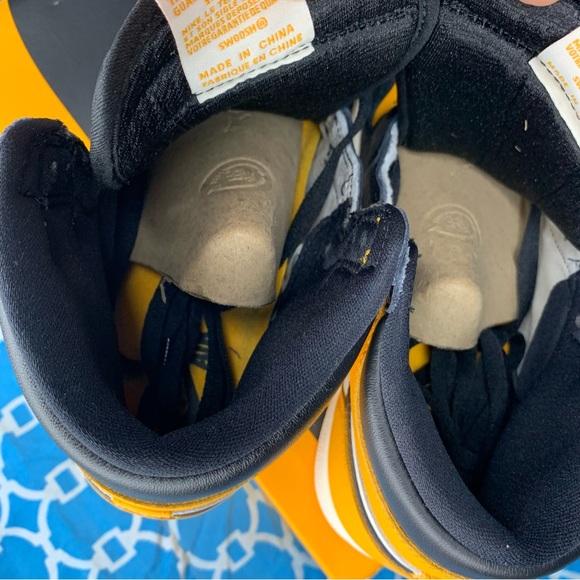 Nike Air Jordan 1 high Men’s size 7 Yellow toe retro og black taxi rare sneakers - Picture 2 of 8